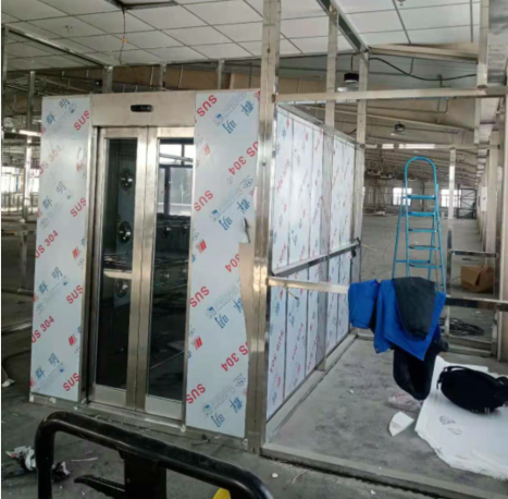 <strong>1700*2000*2200自動(dòng)感應(yīng)平移門(mén)不銹鋼風(fēng)淋室</strong>